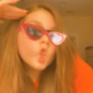 Meet your Posher, Ashlee